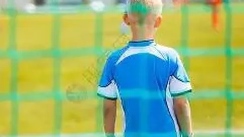 林依轮喜提结婚30周年纪念照，否认整容传言：减重20余斤，变帅却被说成瘦了